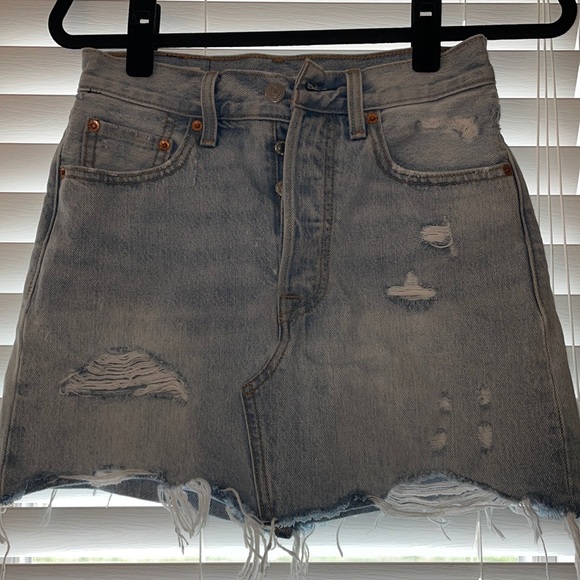Levi’s 501 skirt size 25 denim - Picture 2 of 3
